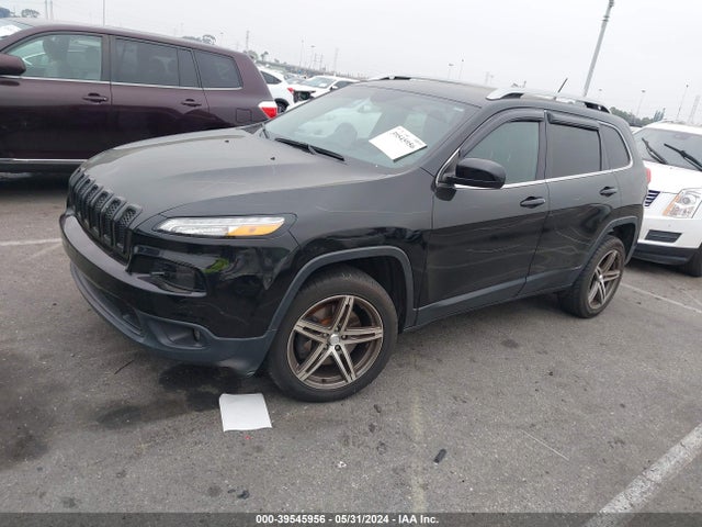 1C4PJMCB5HW512989 Jeep Cherokee Latitude 4x4