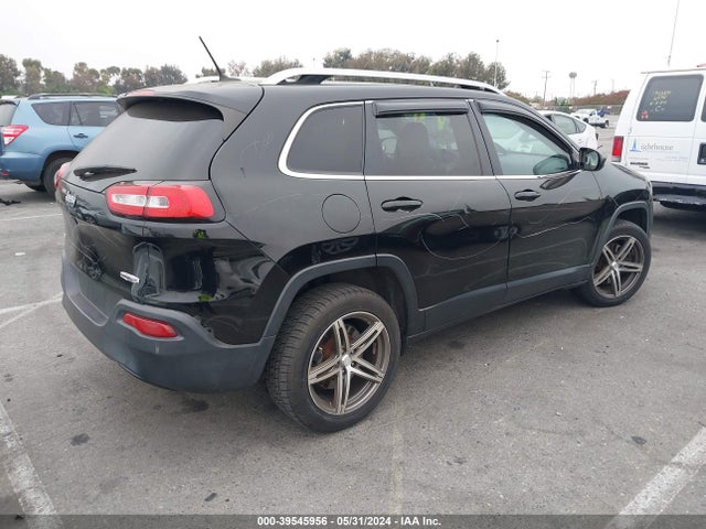 1C4PJMCB5HW512989 Jeep Cherokee Latitude 4x4
