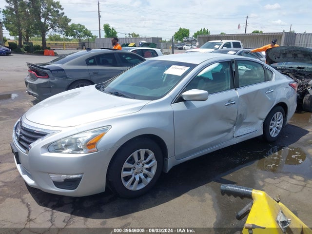 Nissan Altima 2.5 S 2015 1N4AL3AP2FN862601 Image 2