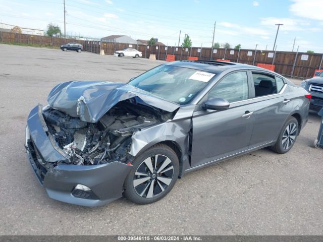 1N4BL4DW7NN362848 Nissan Altima Sv Intelligent Awd