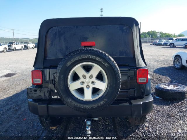 1C4HJWDG8GL184011 Jeep Wrangler Unlimited Sport