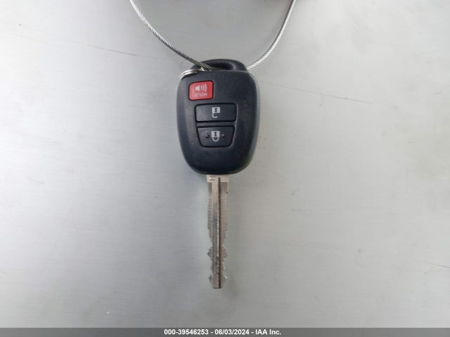 Toyota RAV4 LE 2015 2T3BFREV8FW356605 Image 11