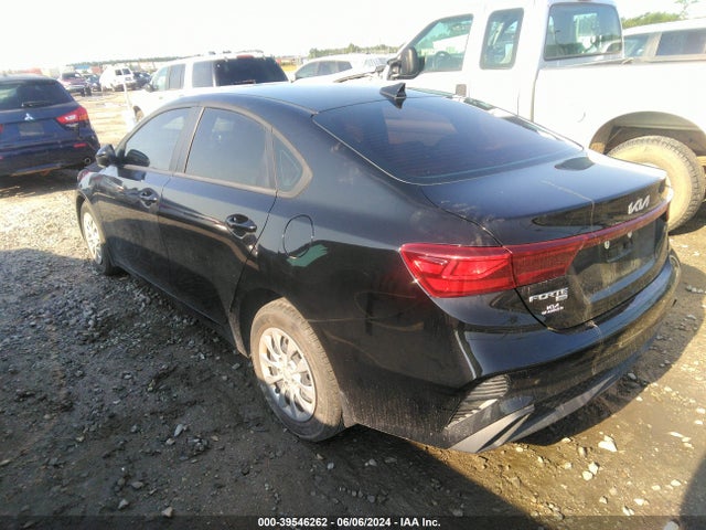 KIA FORTE FE 2022 3KPF24AD5NE445636 Image 3