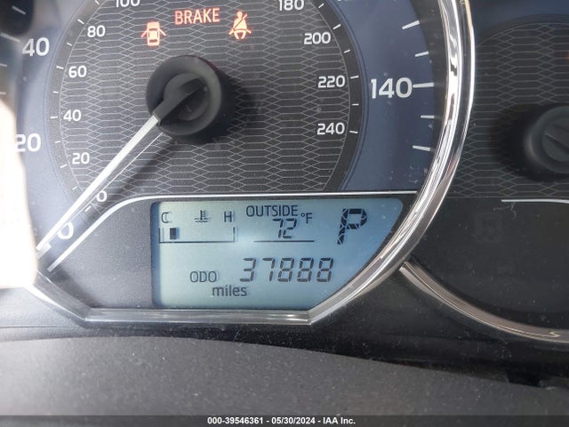 Toyota Corolla Le Plus 2016 5YFBURHEXGP468349 Image 16