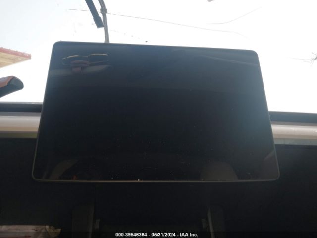 5YJ3E1EB6JF098064 Tesla Model 3 Long Range/performance