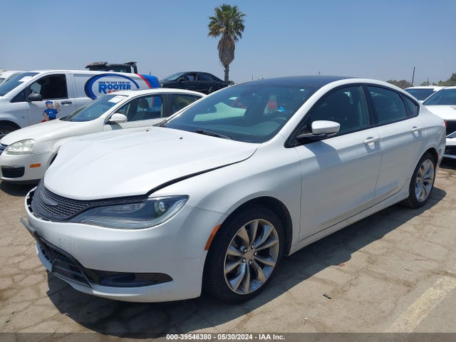 Chrysler 200 S 2015 1C3CCCBB7FN662985 Image 2