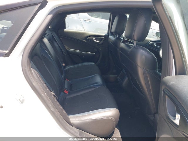 Chrysler 200 S 2015 1C3CCCBB7FN662985 Image 8