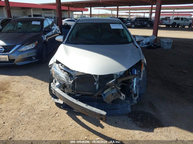 Toyota COROLLA LE 2018 2T1BURHE0JC983531 Image 12