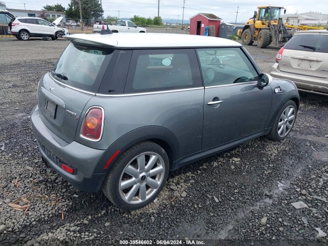 2007 MINI COOPER S WMWMF73597TT85953 Photo 3