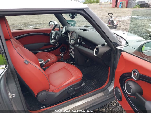 2007 MINI COOPER S WMWMF73597TT85953 Photo 4