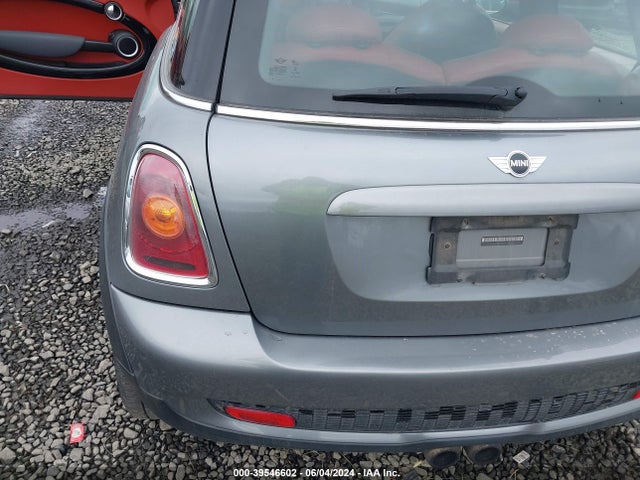 2007 MINI COOPER S WMWMF73597TT85953 Photo 5