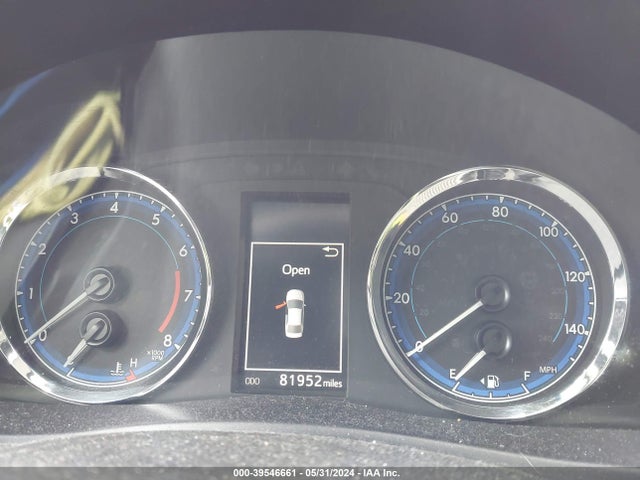 Toyota COROLLA SE 2018 5YFBURHE9JP748271 Image 7