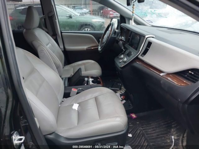 5TDDZ3DC6HS164424 Toyota Sienna Limited Premium 7 Passenger