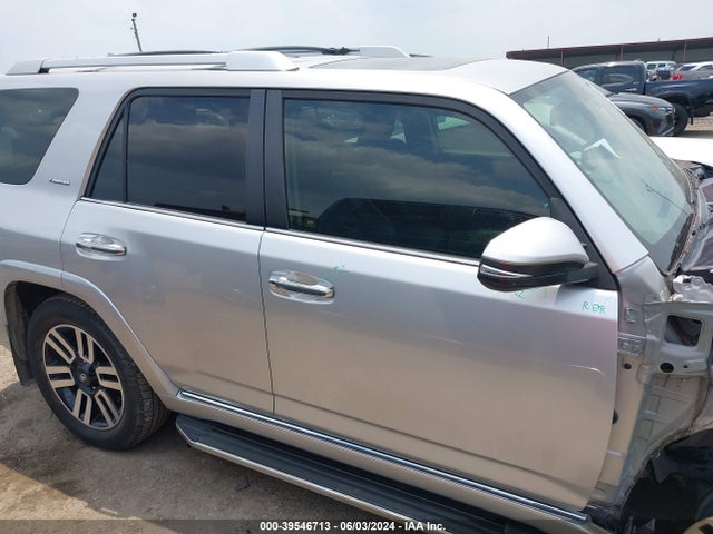 Toyota 4runner Limited 2016 JTEZU5JR7G5128444 Image 14