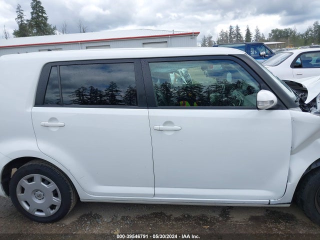 Scion XB 2014 JTLZE4FE3EJ057334 Image 13
