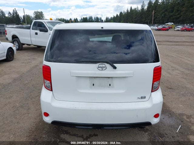 Scion XB 2014 JTLZE4FE3EJ057334 Image 16