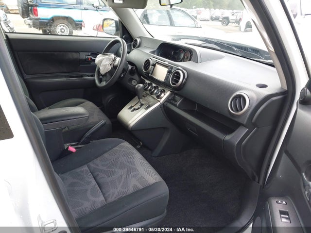 JTLZE4FE3EJ057334 Scion XB
