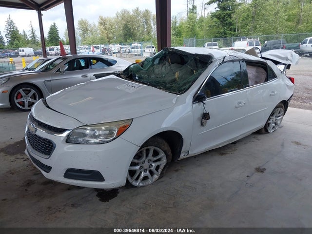 Chevrolet MALIBU 1LT 2015 1G11C5SL9FF141938 Image 2
