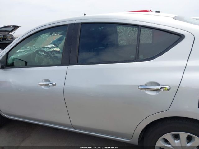 3N1CN7AP6JL806032 Nissan Versa 1.6 Sv
