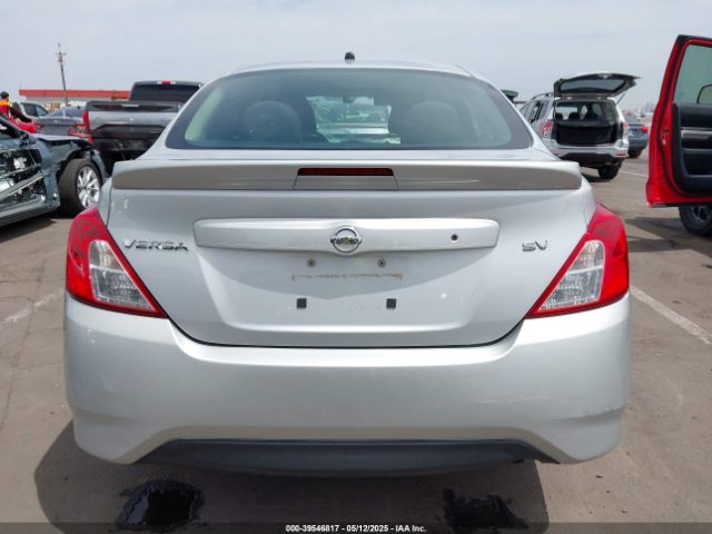 3N1CN7AP6JL806032 Nissan Versa 1.6 Sv