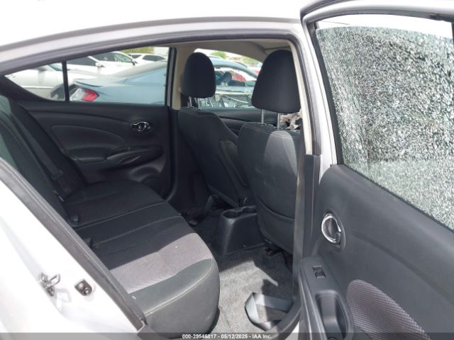 3N1CN7AP6JL806032 Nissan Versa 1.6 Sv