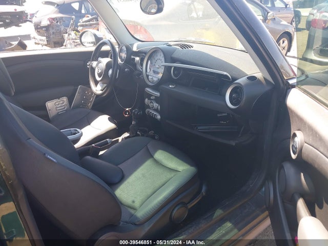 2008 MINI COOPER WMWMF33508TT67870 Photo 4
