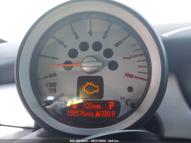 2008 MINI COOPER WMWMF33508TT67870 Photo 6
