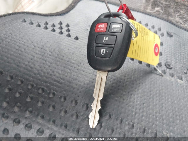 Toyota COROLLA SE 2018 5YFBURHE6JP809849 Image 11