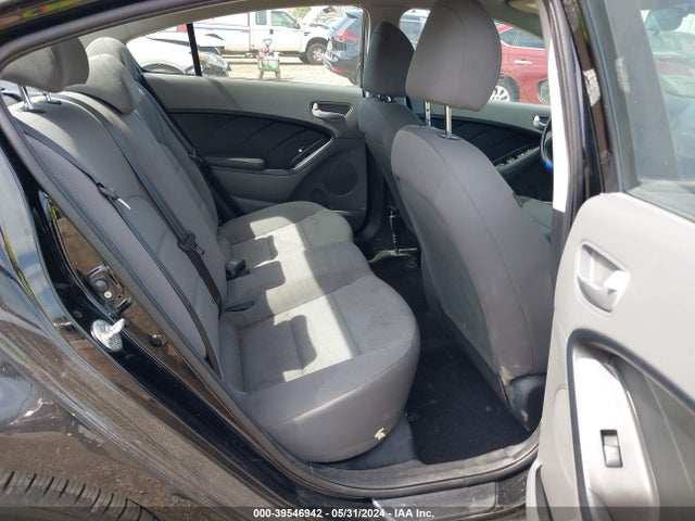 KIA FORTE LX 2017 3KPFK4A73HE137864 Image 8