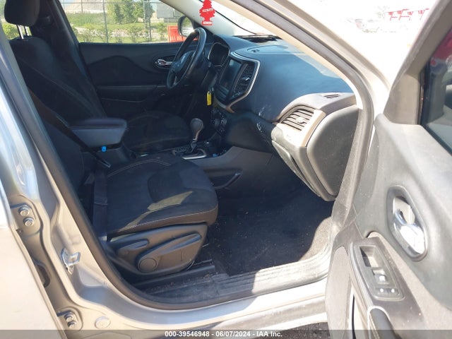 Jeep Cherokee Latitude 2015 1C4PJMCS6FW601533 Image 5