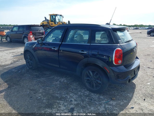 2013 MINI COUNTRYMAN WMWZC3C57DWP22427 Photo 2
