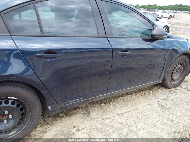 Chevrolet Cruze Ls Auto 2014 1G1PA5SG2E7180561 Image 13