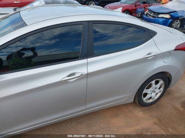 5NPDH4AEXFH638294 Hyundai ELANTRA SE