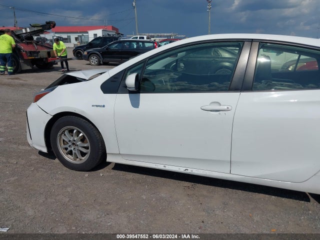 Toyota Prius Le 2021 JTDKAMFU7M3140817 Image 14