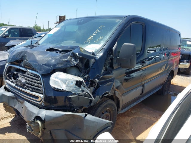 Ford Transit-150 2017 1FTYE1YM2HKA53266 Image 2
