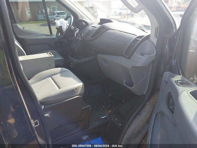 Ford Transit-150 2017 1FTYE1YM2HKA53266 Image 4