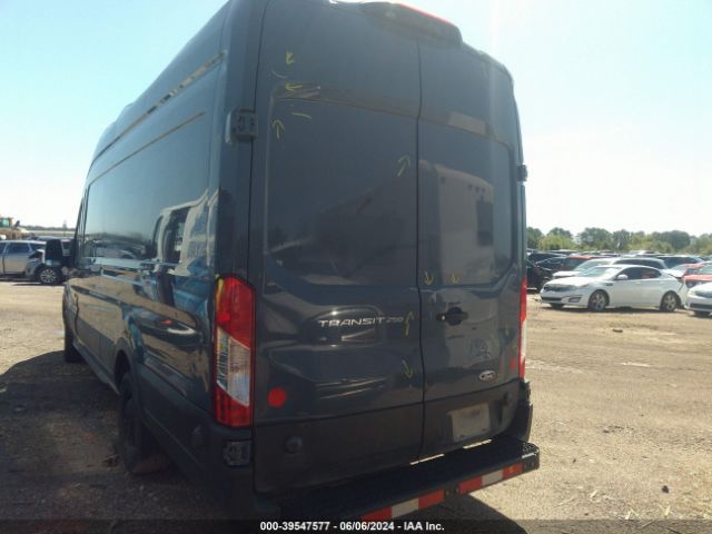 1FTBR3X8XLKA55639 Ford Transit-250 Cargo Van