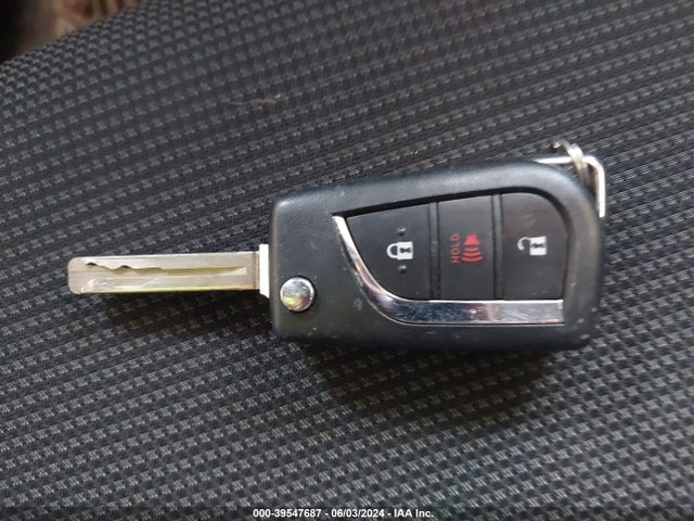 Toyota RAV4 LE 2019 2T3G1RFV2KW065823 Image 11
