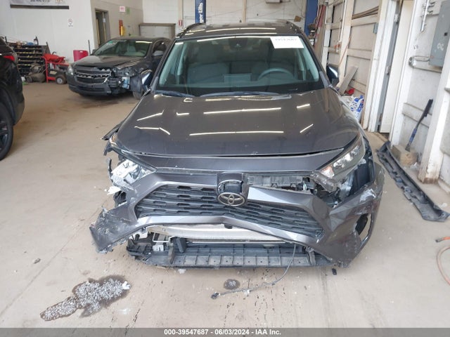 Toyota RAV4 LE 2019 2T3G1RFV2KW065823 Image 12