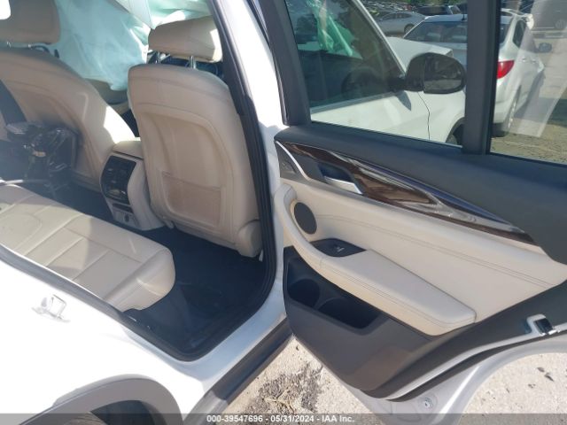 5UXTR7C54KLF25844 BMW X3 Sdrive30i