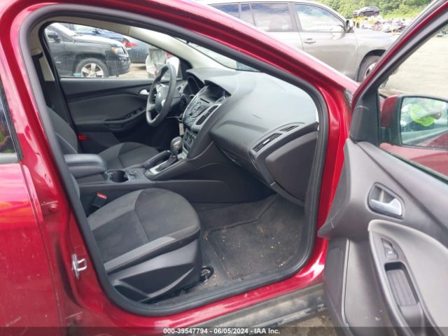 1FADP3F2XEL344101 Ford FOCUS SE