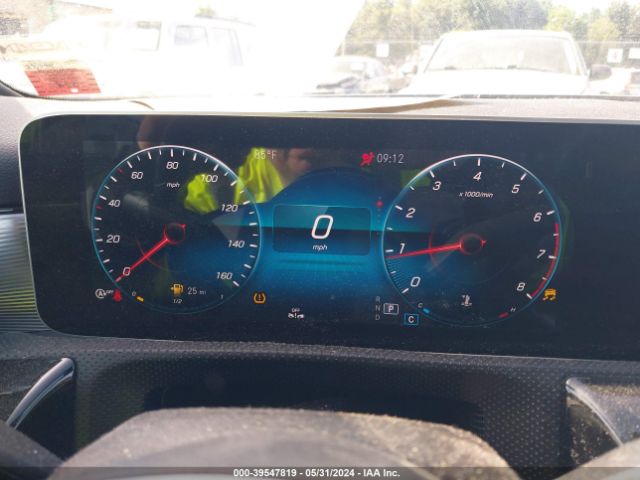 W1K3G4FB3LJ196562 Mercedes-Benz A 220 4matic