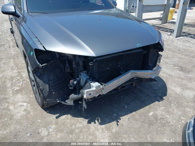 WA1LHAF78KD022950 Audi Q7 45 Premium/45 Se Premium