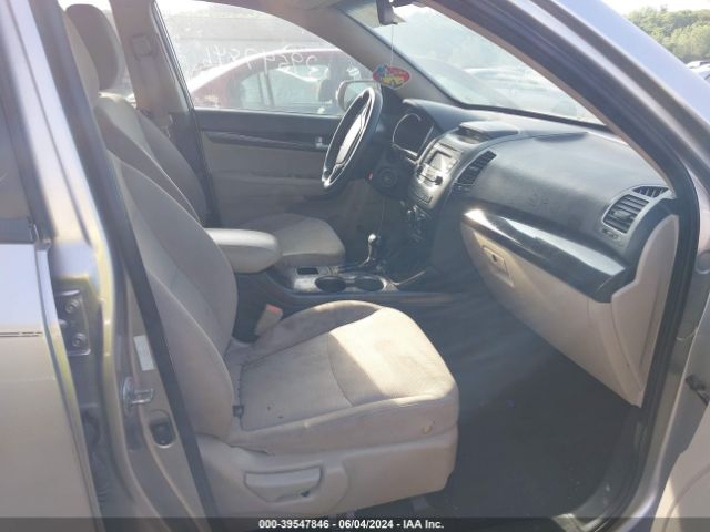 5XYKTCA69EG427893 KIA SORENTO LX