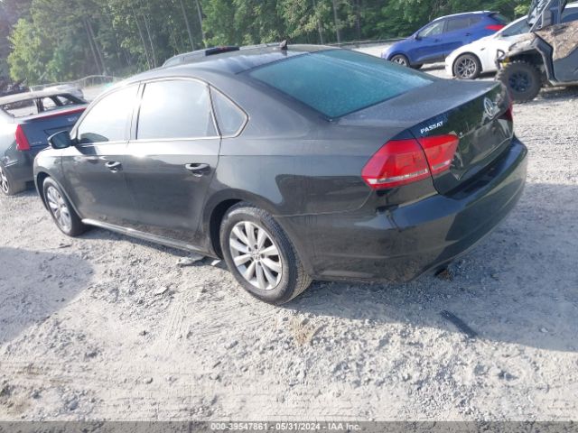 1VWAS7A34FC017694 Volkswagen Passat 1.8t Wolfsburg Edition