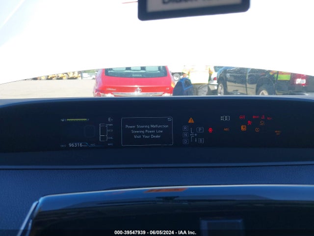 Toyota Prius Two 2016 JTDKBRFU1G3006383 Image 7