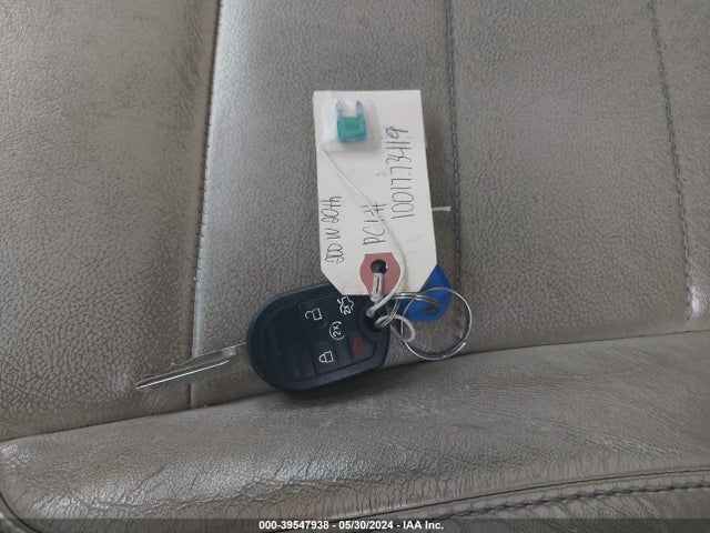 39547938 :رقم المزاد ، 1FAHP2E82DG190864 vin ، 2013 Ford Taurus Sel مزاد بيع