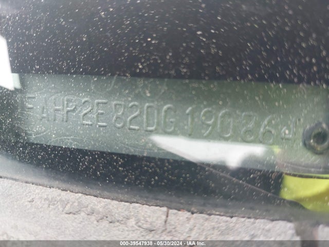 39547938 :رقم المزاد ، 1FAHP2E82DG190864 vin ، 2013 Ford Taurus Sel مزاد بيع
