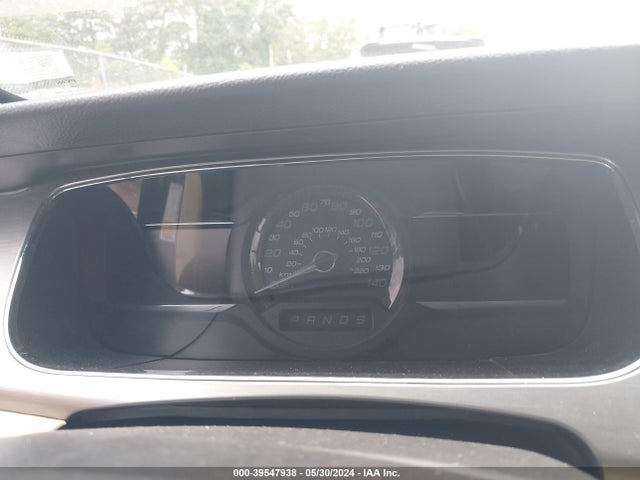 39547938 :رقم المزاد ، 1FAHP2E82DG190864 vin ، 2013 Ford Taurus Sel مزاد بيع