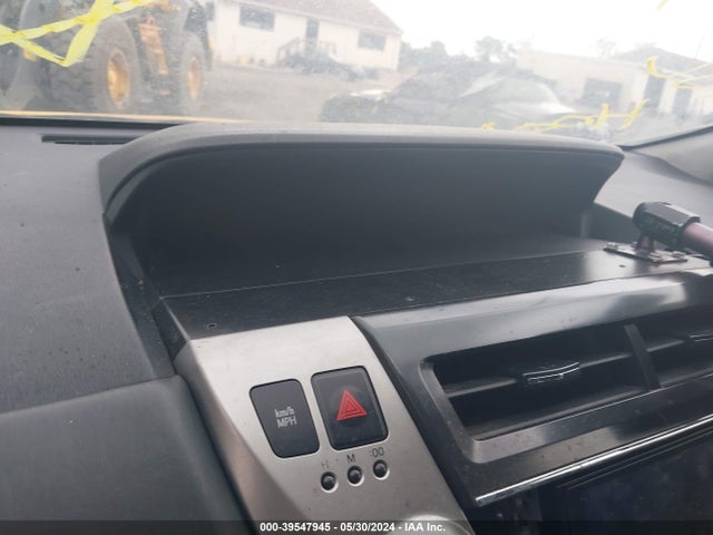 Toyota Prius V Three 2015 JTDZN3EU5FJ021435 Image 14
